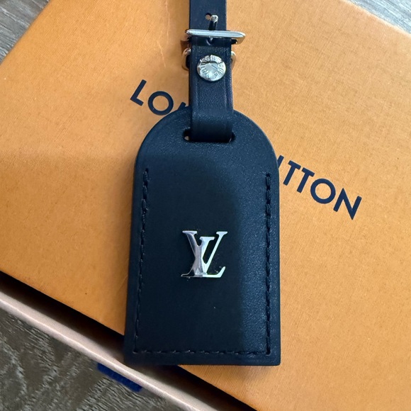 Authentic Louis Vuitton Luggage Tag - Picture 4 of 7